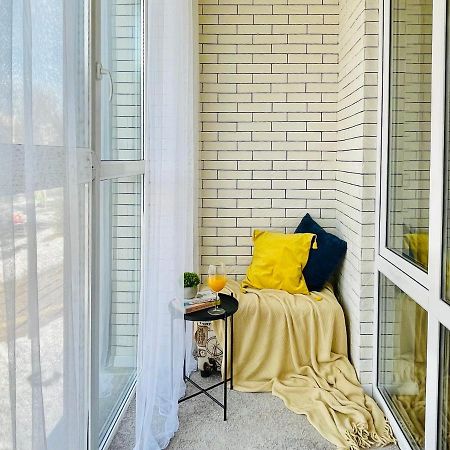 Уютная Стильная Квартира Возле Центрального Парка Горького! Apartment อัลมาตี ภายนอก รูปภาพ