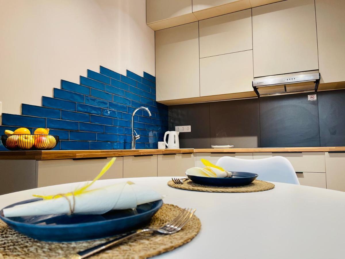 Уютная Стильная Квартира Возле Центрального Парка Горького! Apartment อัลมาตี ภายนอก รูปภาพ
