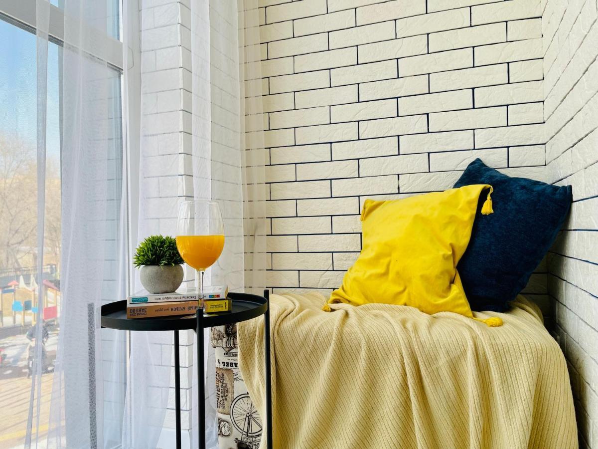 Уютная Стильная Квартира Возле Центрального Парка Горького! Apartment อัลมาตี ภายนอก รูปภาพ